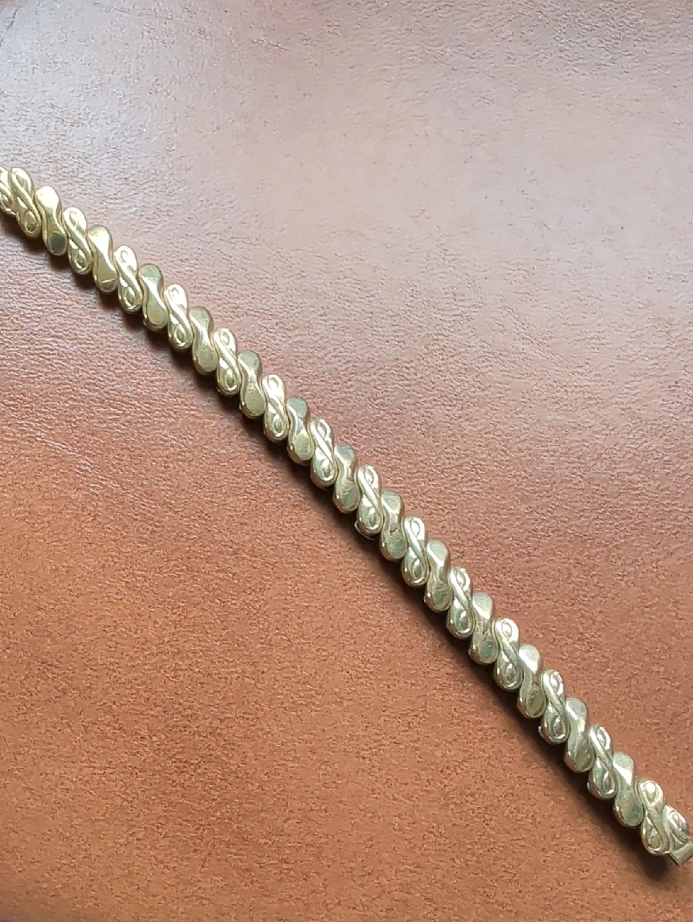 Vintage Rose Gold-Tone Expandable Watchband - Elegant Sweetheart Twist Design